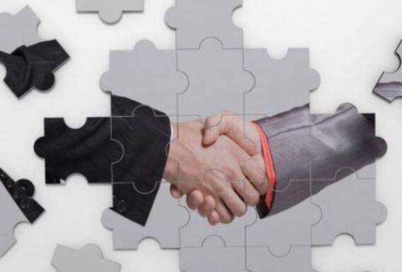 选择与人力资源公司合作该关注哪些信息？